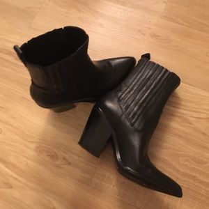 Aldo Black Boot Size 8 Drerissa